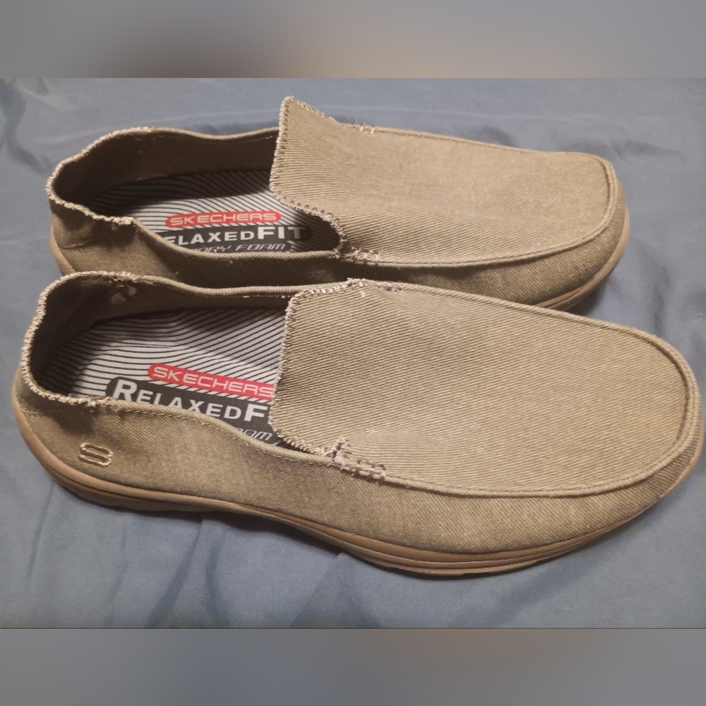 Men's Skechers slip ons